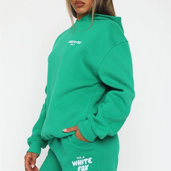 White Fox Offstage Hoodie Amazon $69.99 Retail - Picture 4 of 16